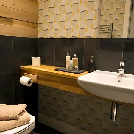 Langdale - 5 Bedrooms And 5 Bathrooms 別荘 *