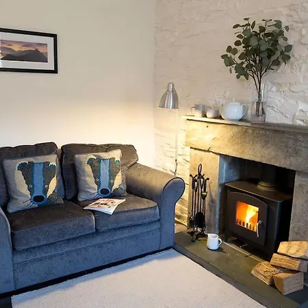 Langdale - 5 Bedrooms And 5 Bathrooms *